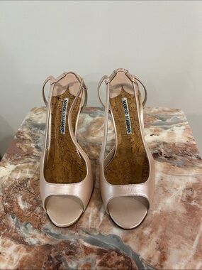 Manolo Blahnik Pink Leather Peep-Toe Slingback Heels